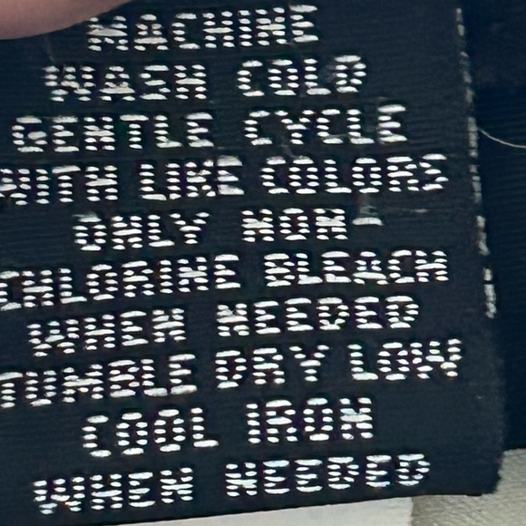 Alfani Woman Black and White Geometric Sleeveless Blouse 18W - Picture 6 of 6